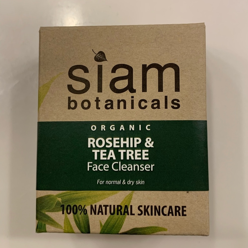 ROSEHIP & TEA TREE FACE CLEANSER
